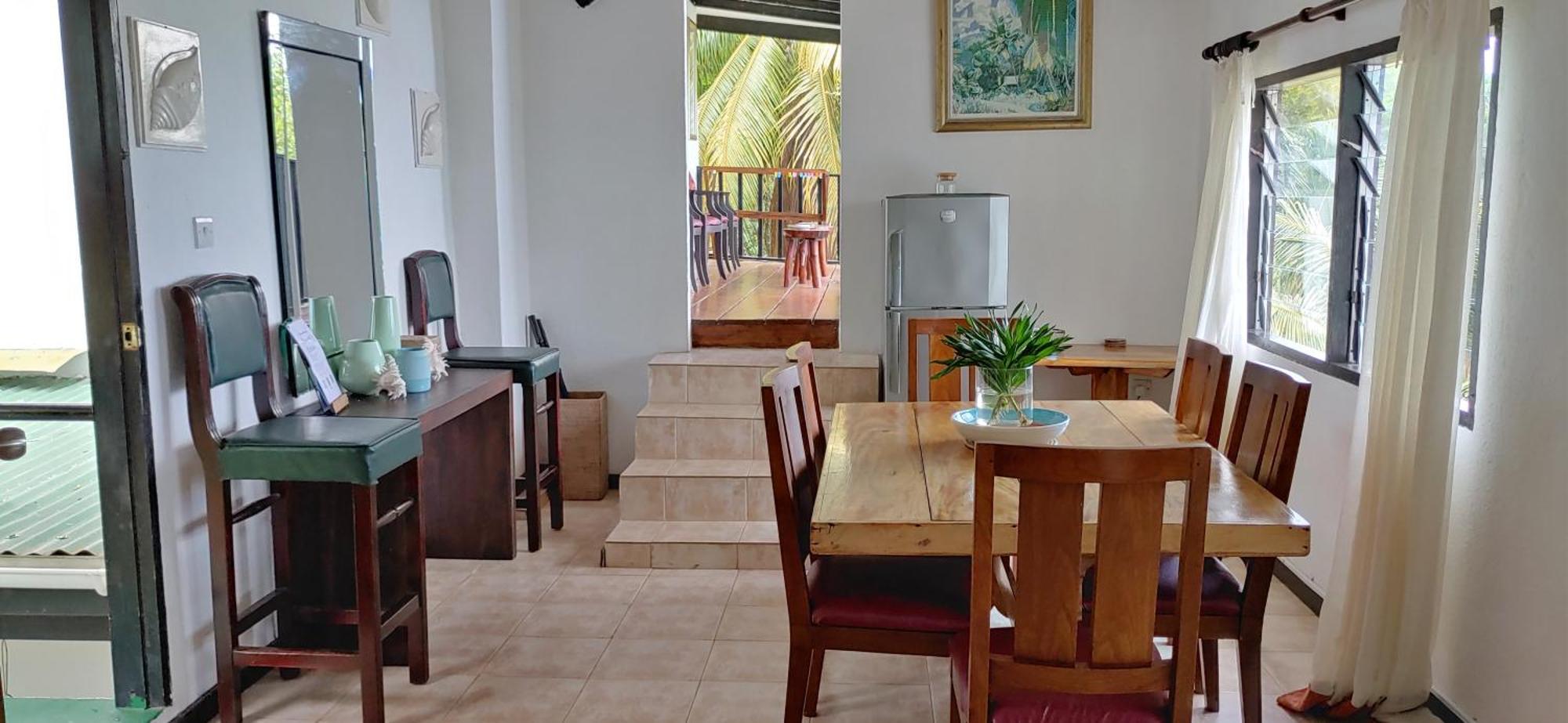 Mango Lodge Anse Volbert Village Habitación foto